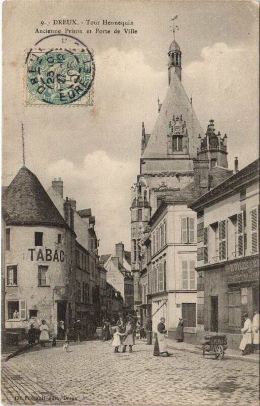 Carte postale ancienne Dreux - Tour Hennequin à Dreux