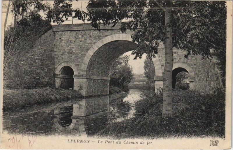 Carte postale ancienne Epernon-Le Pont du Chemin de jer