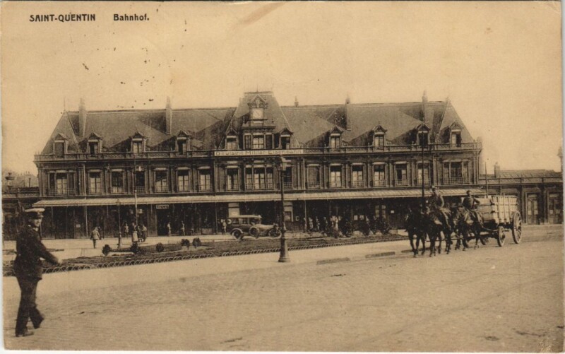 Carte postale ancienne Saint Quentin- Bahnhof France à Saint-Quentin
