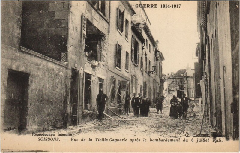 Carte postale ancienne Soissons- Rue de la Vieille Gagnerie France à Soissons