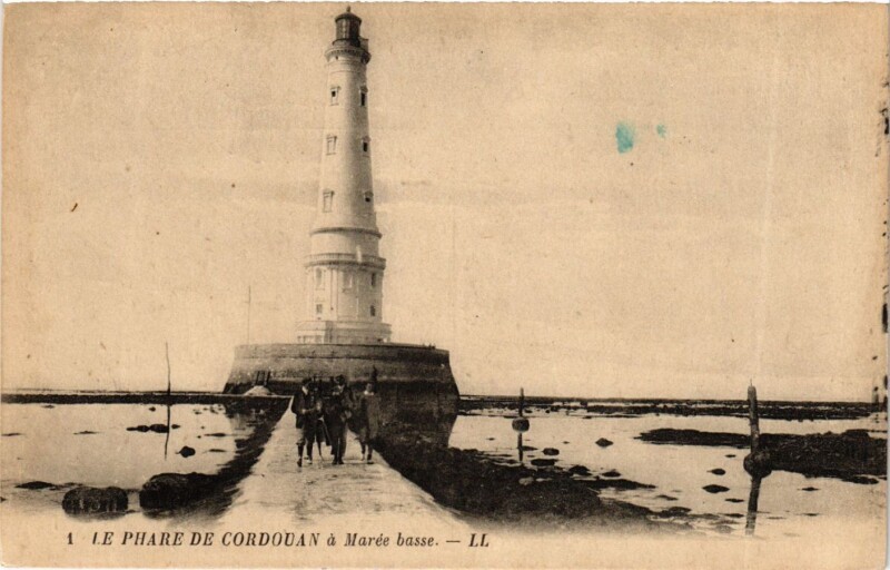 Carte postale ancienne Le Phare de Cordouan a Marée basse