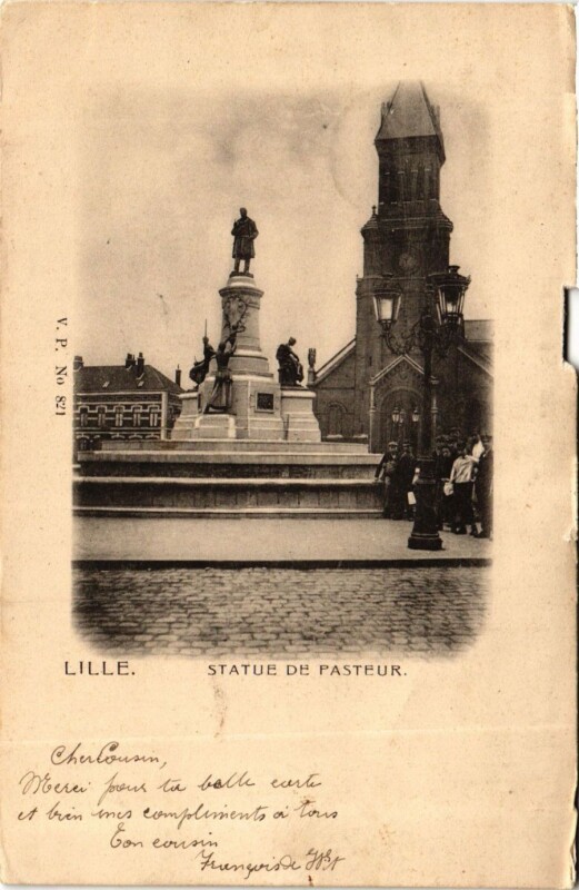 Carte postale ancienne Nord Lille Statue de Pasteur à Lille