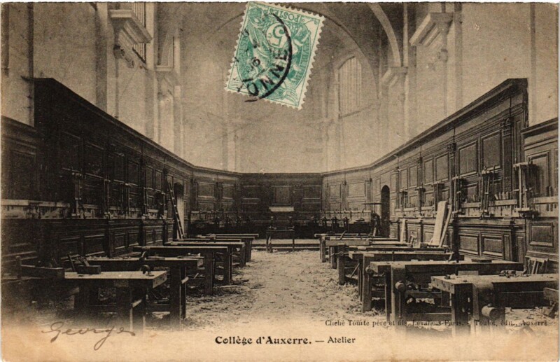 Carte postale ancienne Auxerre - College d'Auxerre - Atelier France à Auxerre