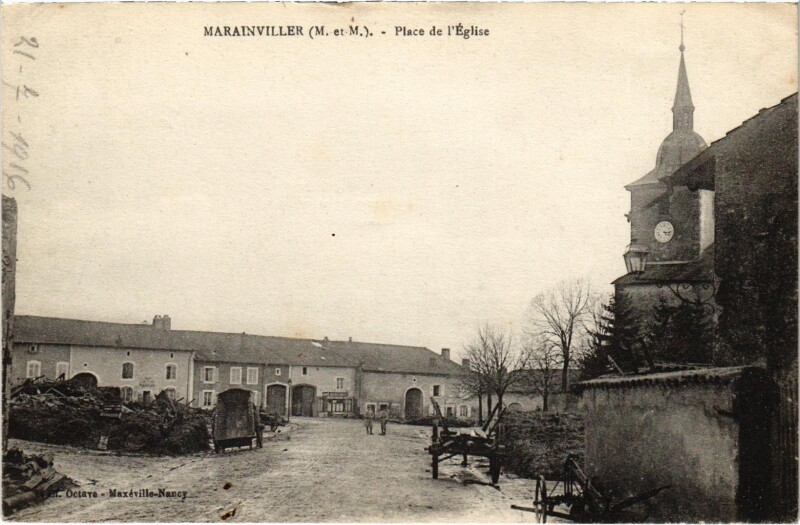 Carte postale ancienne Marainviller Place de l'Eglise Meurthe et Moselle à Marainviller