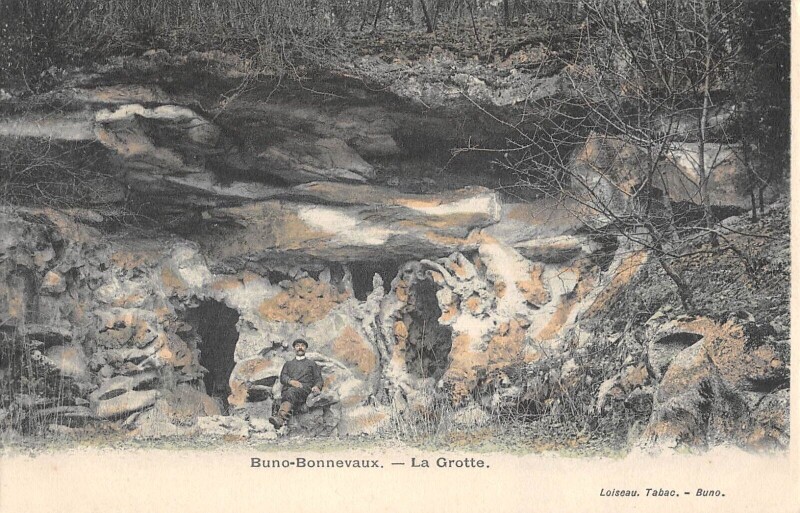 Carte postale ancienne Buno Bonneveaux La Grotte