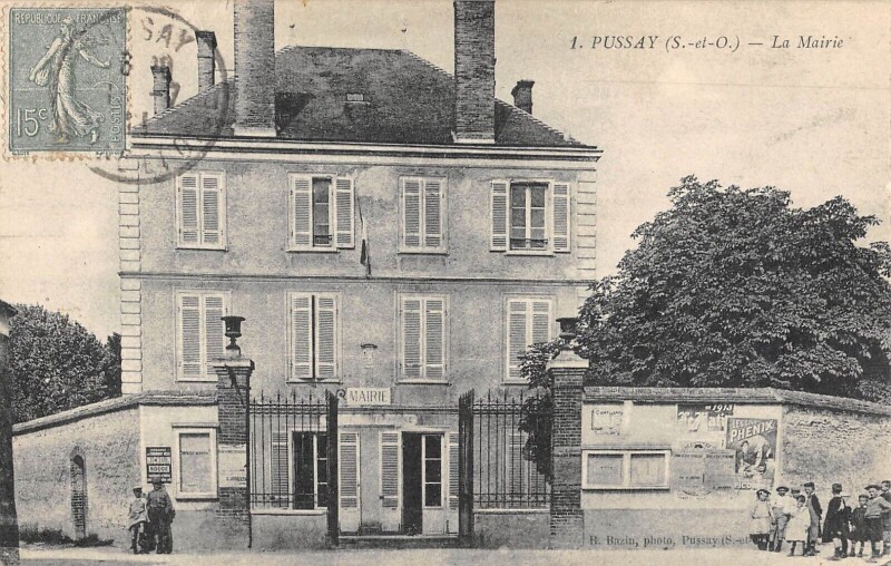 Carte postale ancienne Pussay La Mairie à Pussay