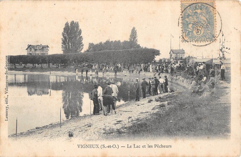 Carte postale ancienne Vigneux Le Lac Et Les Pecheurs