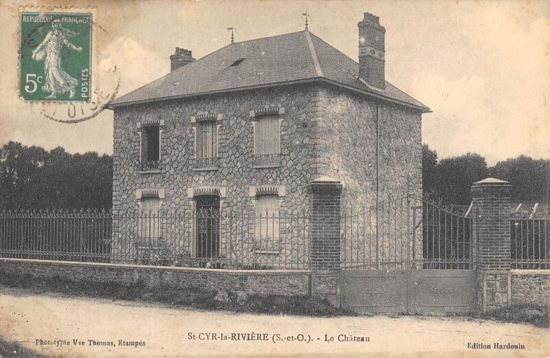 Carte postale ancienne Saint Cyr La Riviere Le Chateau