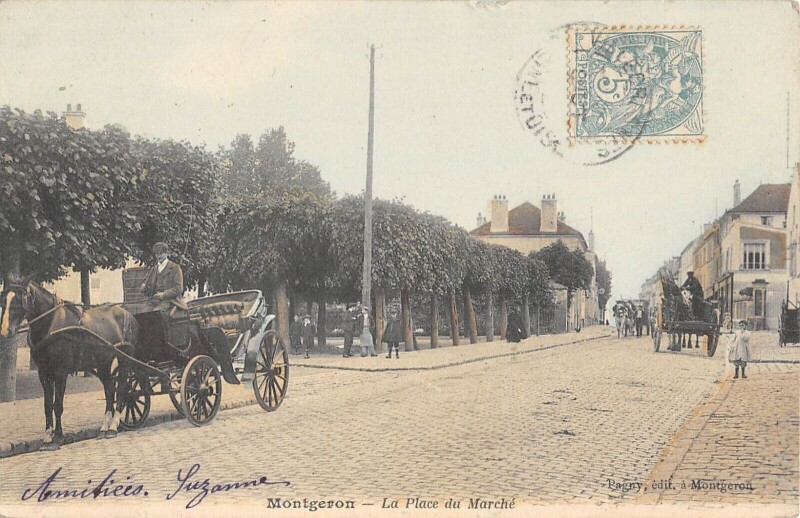 Carte postale ancienne Montgeron La Place Du Marche à Montgeron