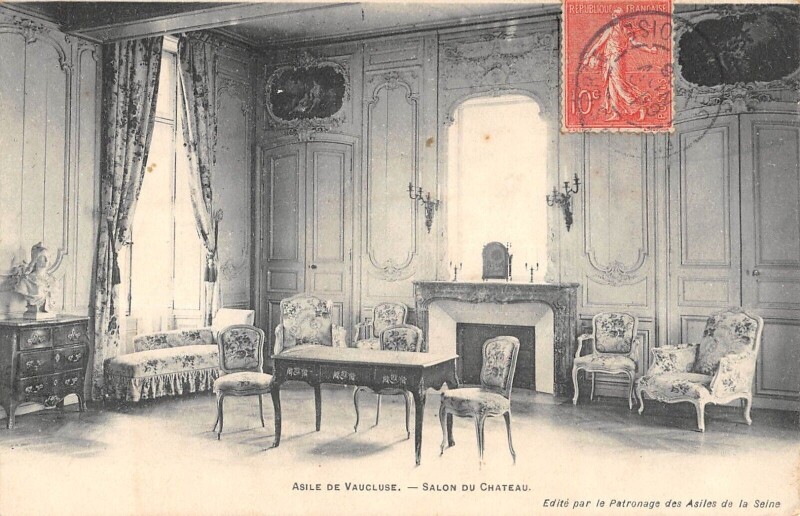 Carte postale ancienne Asile De Vaucluse Salon Du Chateau