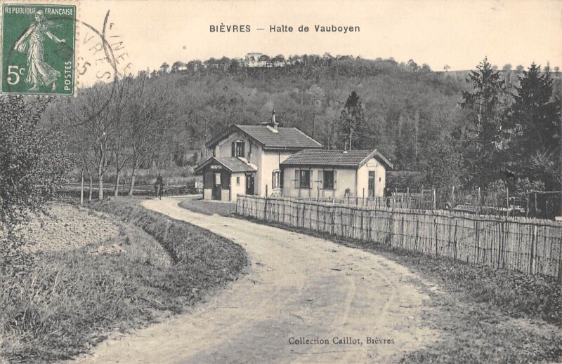 Carte postale ancienne Bievres Halte De Vauboyen