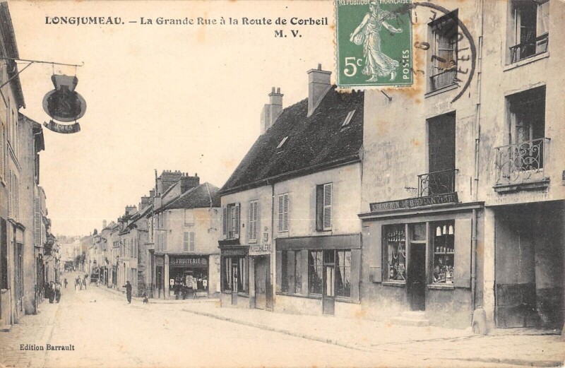 Carte postale ancienne Longjumeau La Grande Rue A La Route De Corbeil à Longjumeau