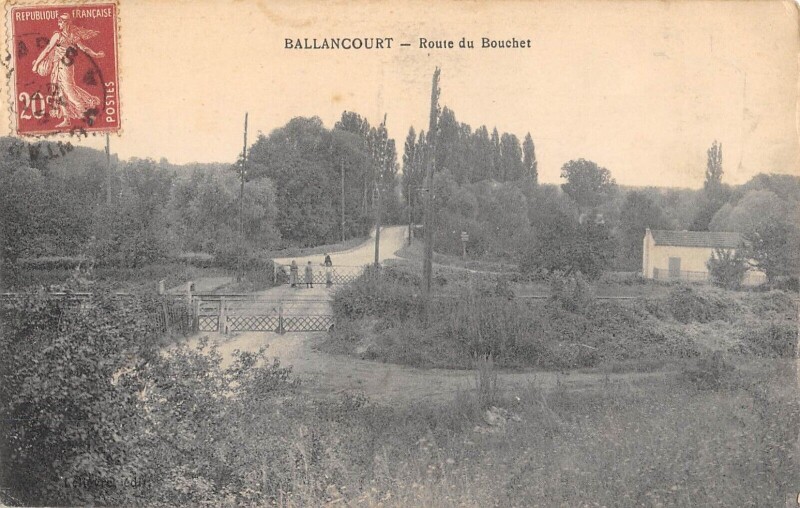 Carte postale ancienne Ballancourt Route Du Bouchet