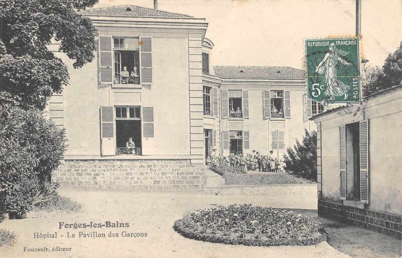 Carte postale ancienne Forges Les Bains Hopital Le Pavillon Des Garcons à Forges-les-Bains