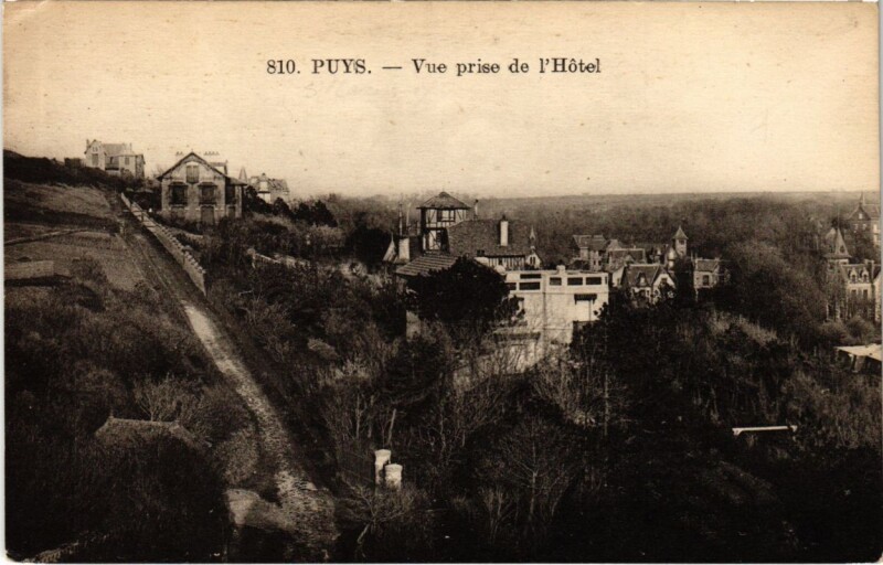 Carte postale ancienne Puys - Vue prise de l'Hotel