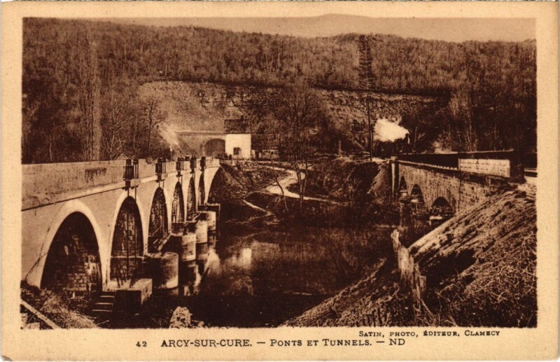 Carte postale ancienne Arcy-sur-Cure - Ponts et Tunnels à Arcy-sur-Cure