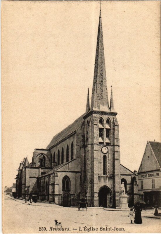 Carte postale ancienne Nemours Eglise Saint Jean à Nemours