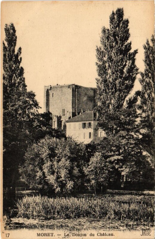 Carte postale ancienne Moret sur Loing Le Donjon du Chateau