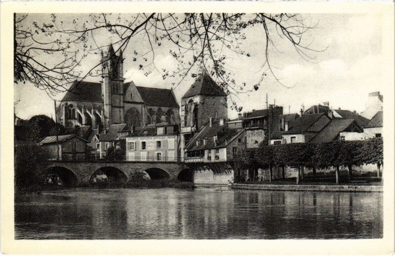 Carte postale ancienne Moret sur Loing Eglise