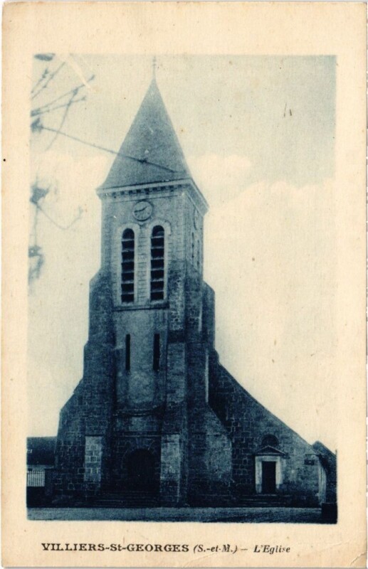 Carte postale ancienne Villiers-Saint-Georges L'Eglise à Villiers-Saint-Georges