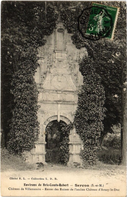 Carte postale ancienne Servon Ruines de l'Ancien Chateau d'Arnay-le-Duc à Servon