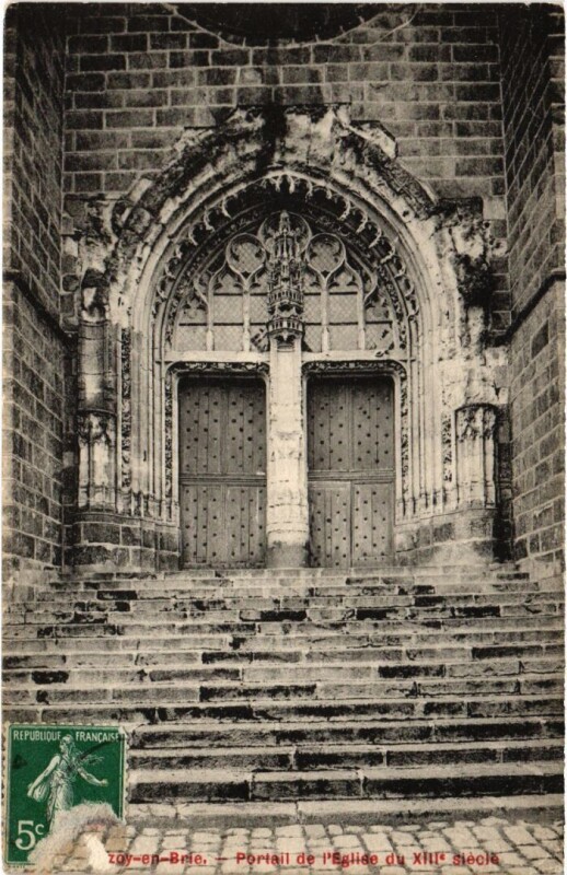 Carte postale ancienne Rozay-en-Brie Portail de l'Eglise à Rozay-en-Brie
