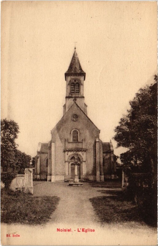 Carte postale ancienne Noisiel L'Eglise à Noisiel