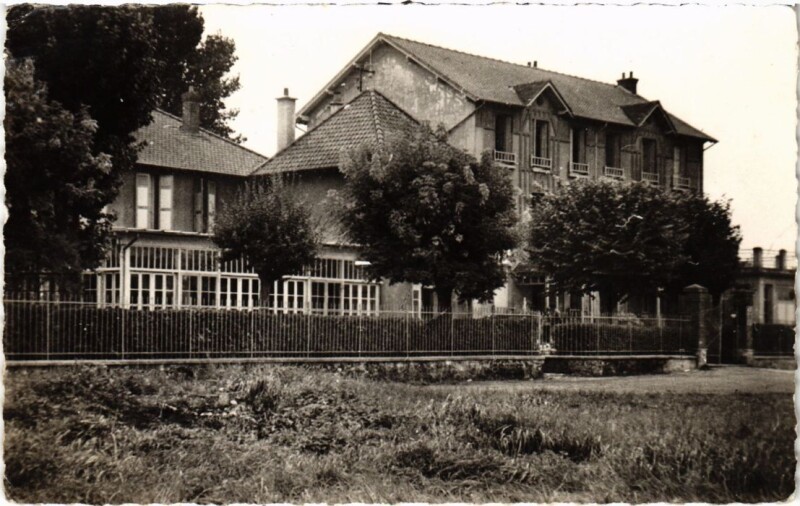 Carte postale ancienne Montevrain Comite d'Entrepise de la R.A.T.P. - Centre de Vacances