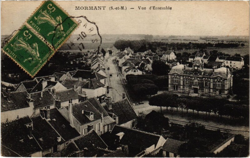 Carte postale ancienne Mormant Vue d'Ensemble à Mormant