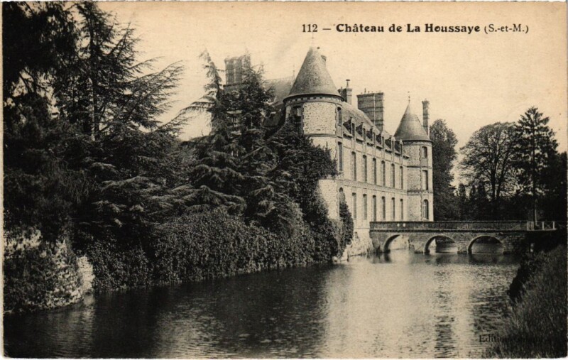 Carte postale ancienne La Houssaye-en-Brie Chateau de La Houssaye à La Houssaye-en-Brie