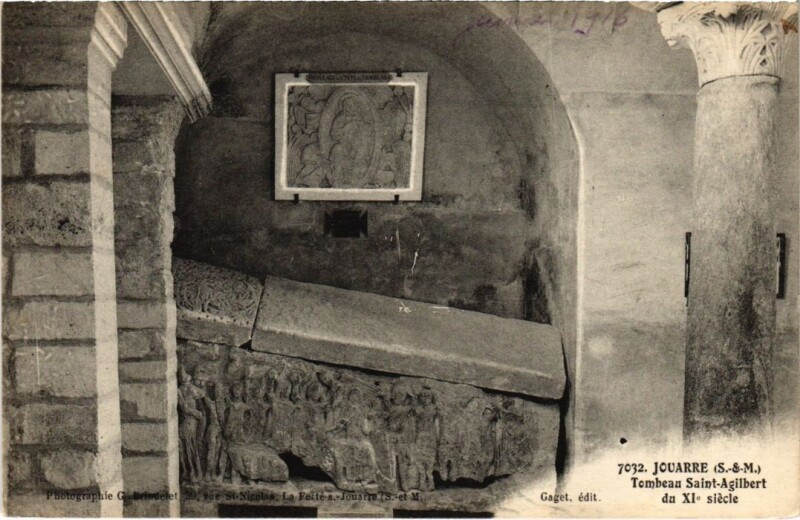 Carte postale ancienne Jouarre Tombeau Saint-Agilbert à Jouarre