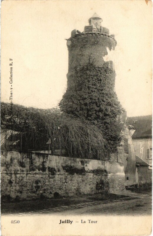 Carte postale ancienne Juilly La Tour à Juilly