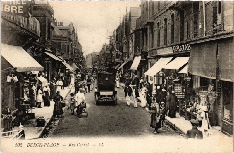 Carte postale ancienne Berck-Plage - Rue Carnot à Berck