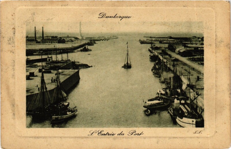 Carte postale ancienne Nord Dunkerque L'Entrée du Port à Dunkerque