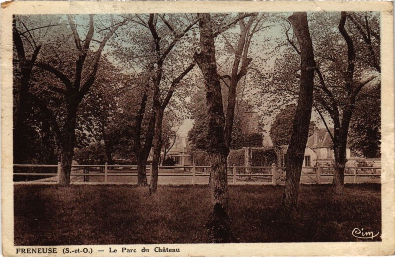 Carte postale ancienne Freneuse - Le Parc du Chateau à Freneuse