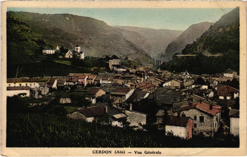 Carte postale ancienne Cerdon - Vue générale à Cerdon