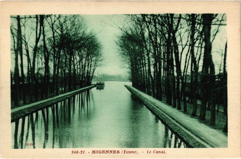 Carte postale ancienne Migennes - Le Canal à Migennes