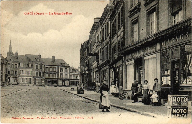 Carte postale ancienne Gace Orne - La Grande Rue