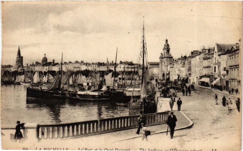 Carte postale ancienne La Rochelle - La Port et le Quai Duperré à La Rochelle
