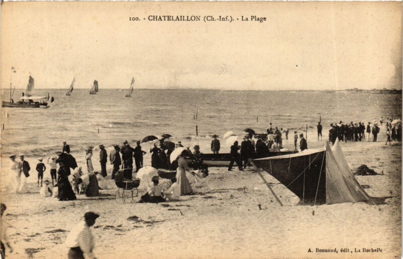 Carte postale ancienne Chatelaillon (Ch.-Inf.) - La Plage