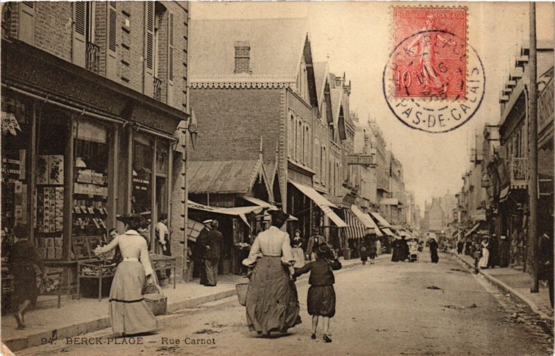 Carte postale ancienne Berck-Plage - Rue Carnot à Berck