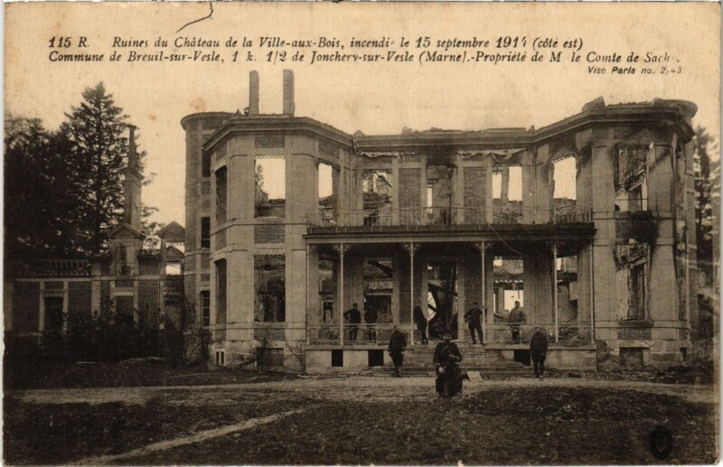 Carte postale ancienne Ruines du Chateau de la Ville-aux-Bois