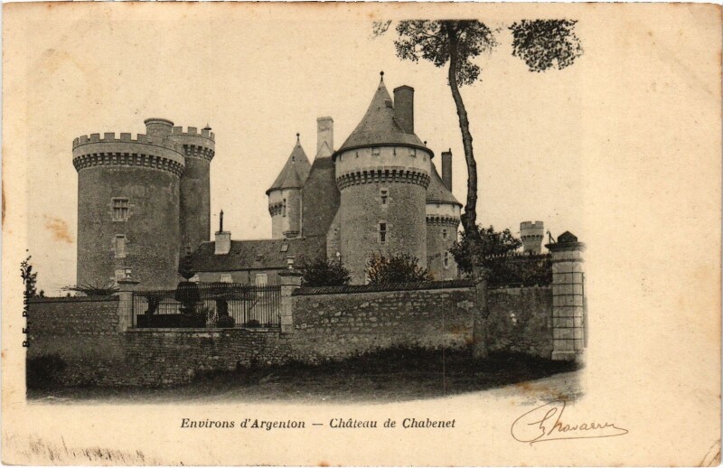 Carte postale ancienne Env. d'Argeton - Chateau de Chabent