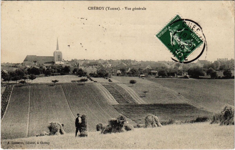 Carte postale ancienne Cheroy - Vue générale à Chéroy