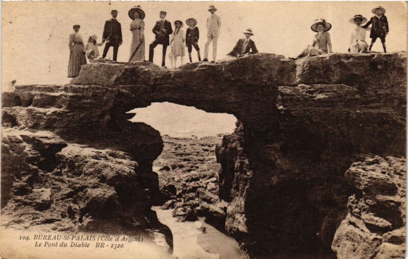 Carte postale ancienne Bureau-Saint-Palais (Coté d'Argent) - Le Pont du Diable