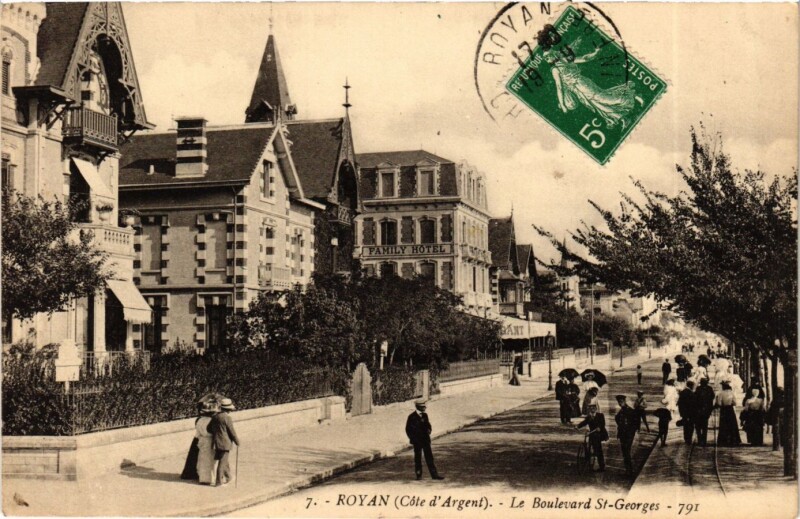 Carte postale ancienne Royan (Cote d'Argent) - Le Boulevard Saint-Georges à Royan