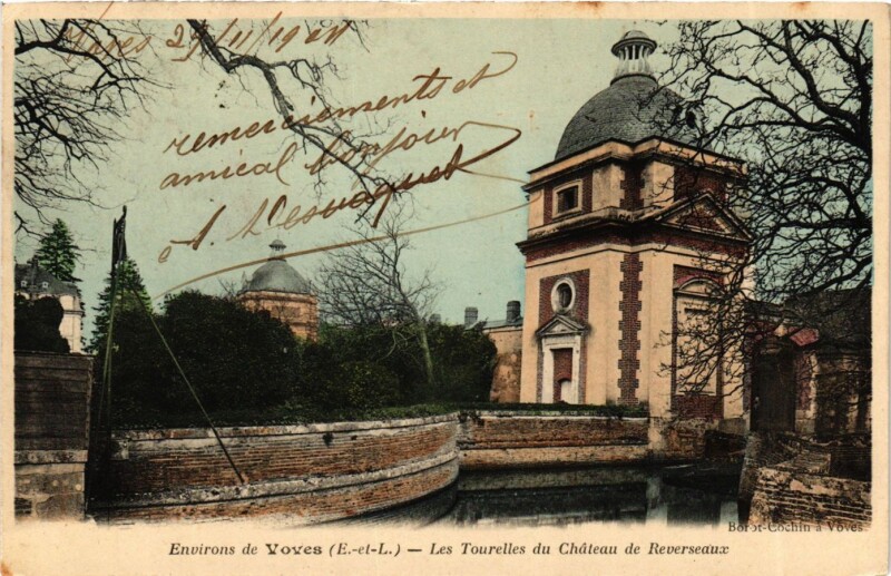 Carte postale ancienne Voves Tourelles du Chateau de Reverseaux