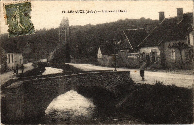 Carte postale ancienne Villenauxe Entrée de Dival Aube