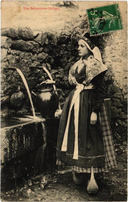 Carte postale ancienne Une Bathmalaise Ariege