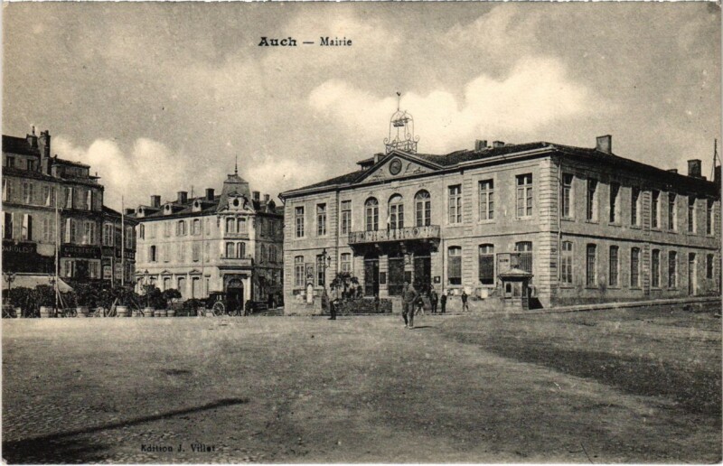 Carte postale ancienne Auch - Mairie à Auch